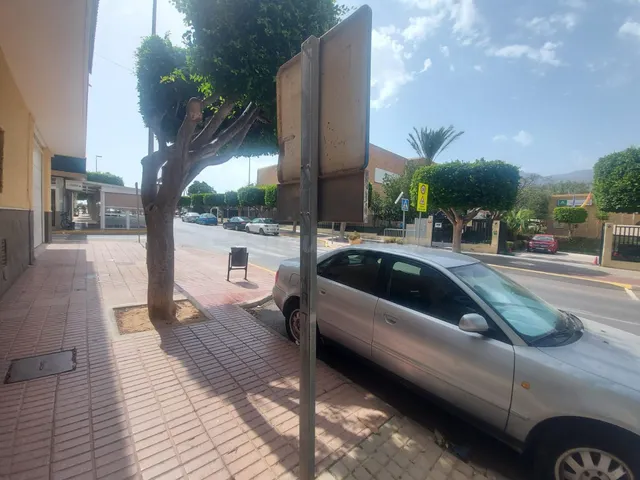Local en alquiler en El Ejido — 2
