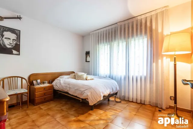 ESPECTACULAR CASA A 4 VENTS A CASTELLAR DEL VALLÈS. — 31
