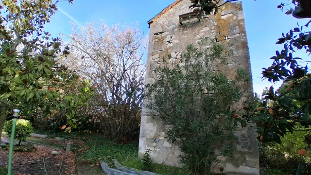 CASA CON TERRENO RÚSTICO VENTA ALMENARA DE TORMES. Urbis te ofrece una casa con terreno rústico en venta en Almenara de Tormes, Salamanca. — 22