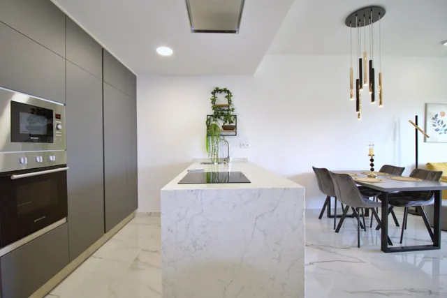 Apartamento con vistas al mar 500 m de la playa — 5