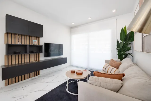 se vende un piso totalmente amueblado de 2 dormitorios y 2 b - foto 5