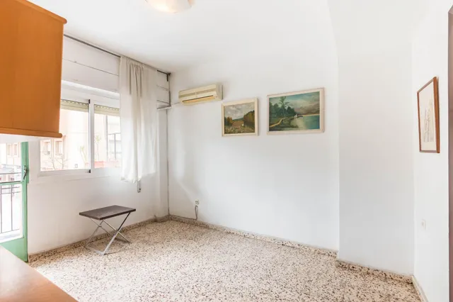 Amplio piso en venta para reformar en el Barrio del Carmen, Murcia — 12