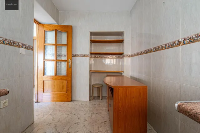 Amplia Casa en Venta en Guadix - Oportunidad de Inversión — 32