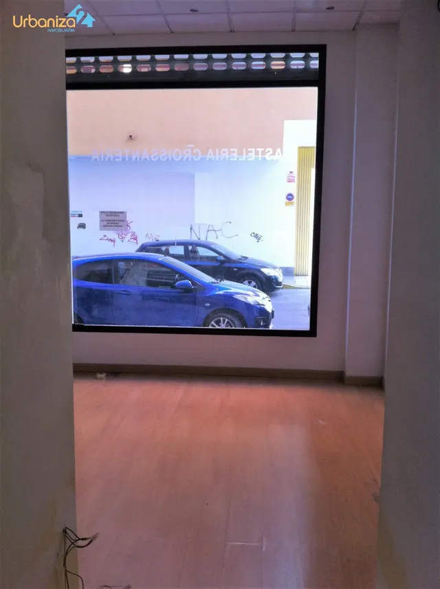 Local en Mª Auxiliadora totalmente reformado — 2
