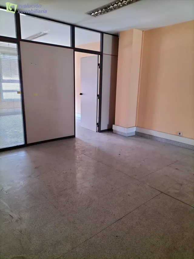 OFICINA EN BURGOS ZONA ALCAMPO — 8