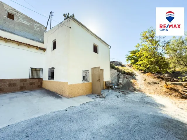 CASA CUEVA CON CUEVA PARA ANIMALES O RESTAURAR - foto 5