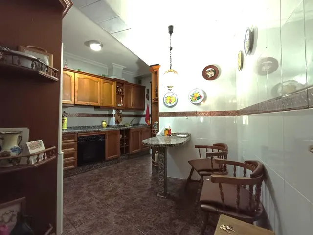 Gran vivienda con 5 dormitorios junto avenida Barcelona!! — 17