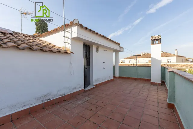 Casa independiente a 5 minutos de Granada en buen estado para entrar a vivir — 32