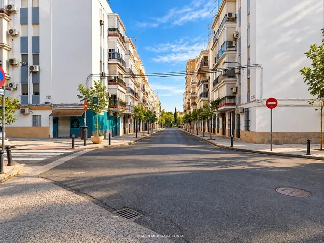 Tu vivienda en Triana: bajo de esquina reformado, 3 dormitorios y patio — 3