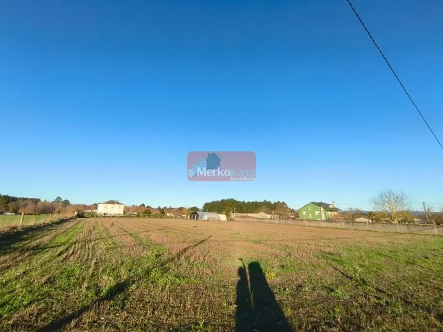 SE VENDE FINCA EDIFICABLE PARA CHALETS CERCA DE NADELA — 7