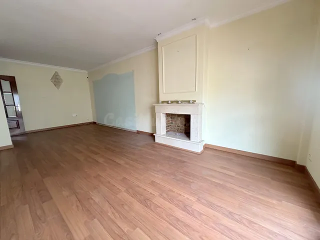 Amplio Piso en Venta 4h en Sant Boi de Llobregat - Zona Viny - foto 5