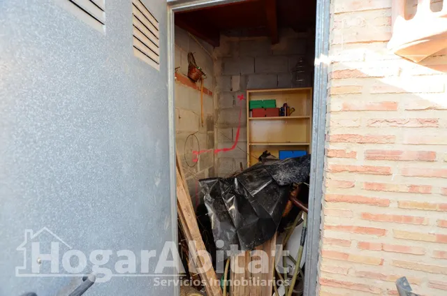 Atractivo chalet muy amplio y luminoso con terraza, garaje y jacuzzi — 29