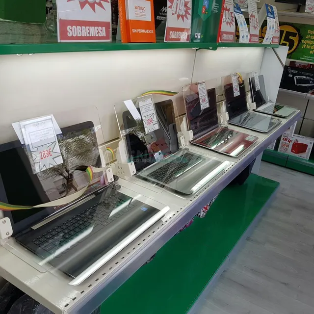 Traspaso de negocio de informática en funcionamiento en Déni - foto 5