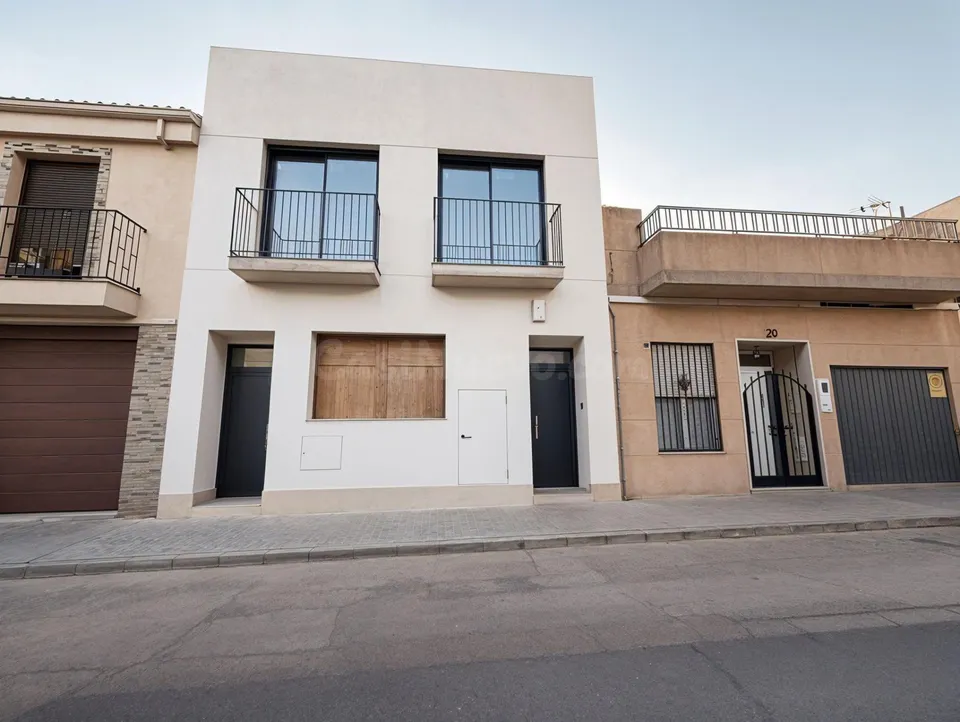 PISO A ESTRENAR CON TERRAZA PRIVADA DE 25 M2 EN MONCADA