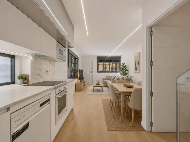 LUMINOSA VIVIENDA A ESTRENAR DE DOS PLANTAS EN COSLADA - foto 2