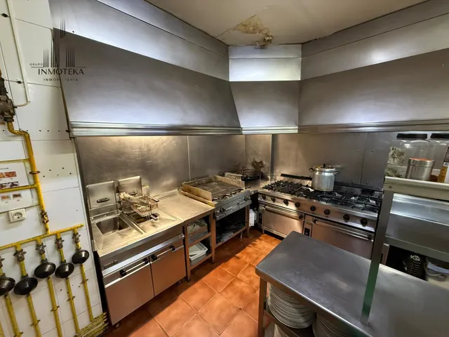 REF: C135 GRUPO INMOTEKA INMOBILIARIA TRASPASA RESTAURANTE ZONA FERIA/FATIMA — 21