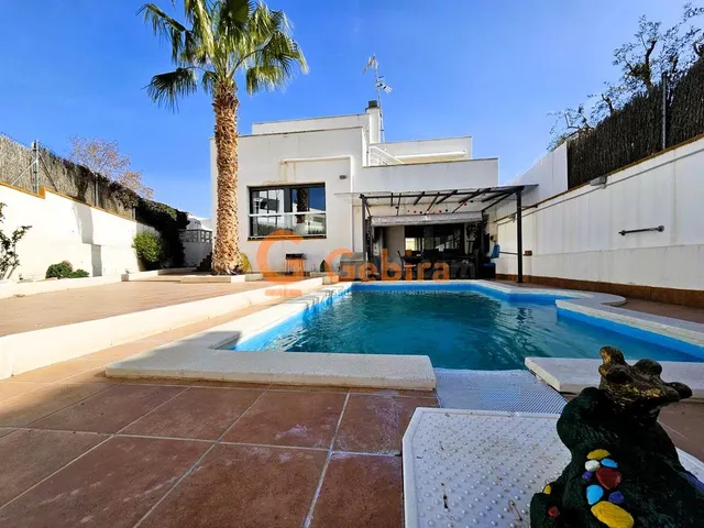 ¡BOMBAZO EN MAS MEL! APAREADA CON PISCINA, VISTAS AL MAR Y 4 - foto 2