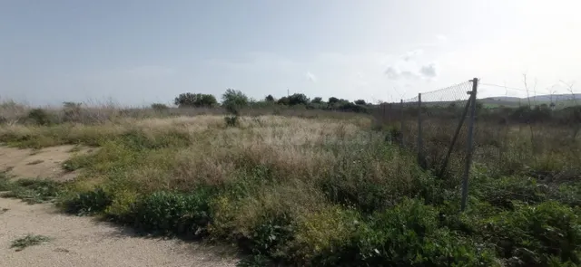VENTA PARCELA. ARCOS DE LA FRA.