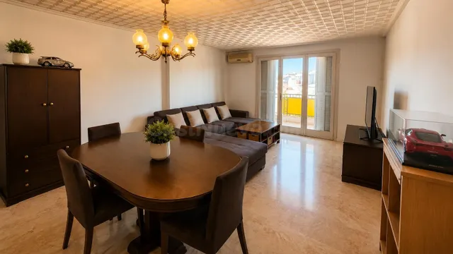 PISO EN VENTA EN EL CENTRO DE INCA– SE VENDE CON INQUILINOS