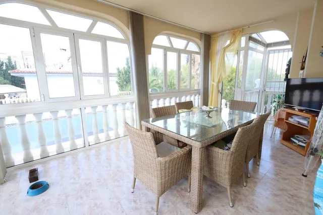 Chalet independiente en Las Filipinas con impresionante parcela de 1.514 m2 — 18