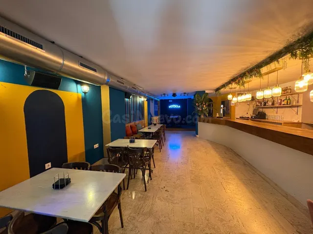 Local comercial 240m² en venta - Centro — 4