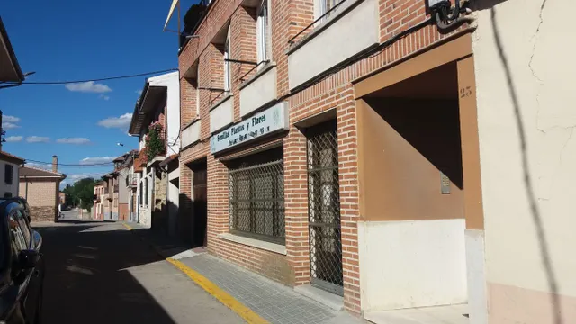 ALQUILER LOCAL COMERCIAL EN MOZONCILLO — 4
