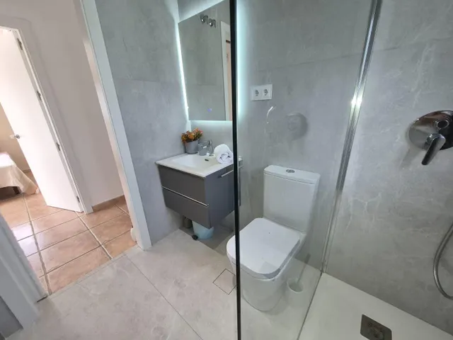 Exclusiva villa independiente reformada en el pinar, Torremolinos — 19