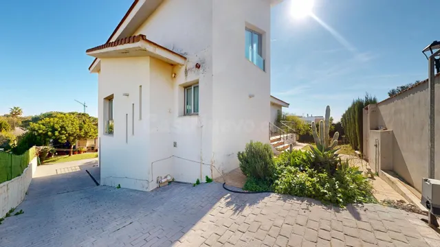 Luxury Contemporary Villa in Nueva Santa Bárbara - Godella - foto 3
