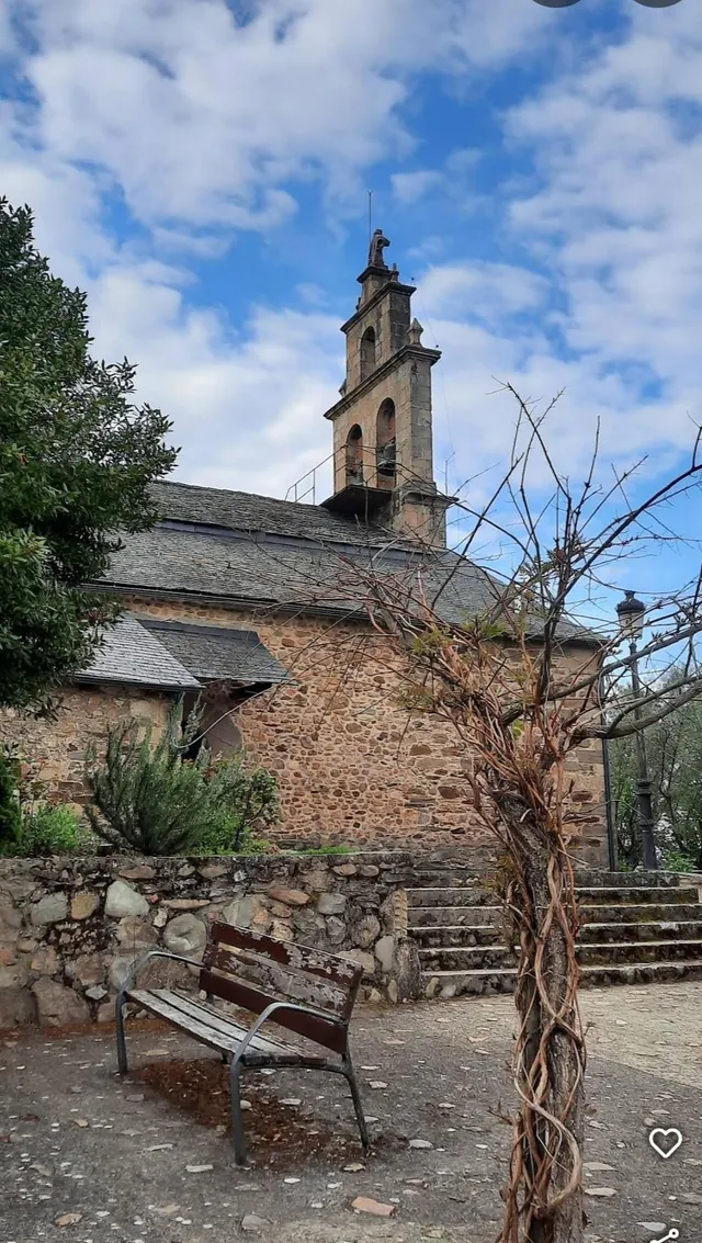 CASA CON TERRENO EN COLUMBRIANOS — 7