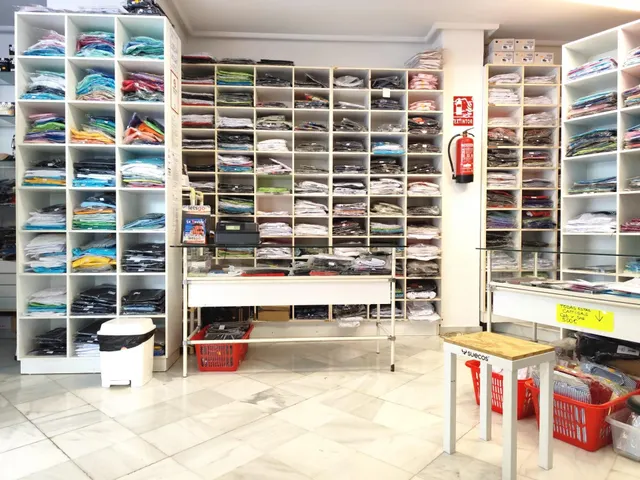 Local comercial en venta en el centro de Torremolinos. — 6