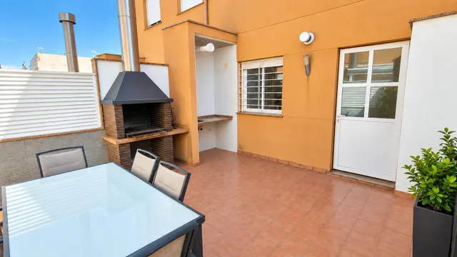 Ref- 08700 Salico presenta Adosado de 4 dormitorios con 80 m2 de terrazas y garaje en  Almazora centro — 14
