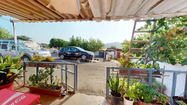 Finca rústica de más de 70 hectáreas con cortijo, casa de guardas y nave agrícola a solo 10 minutos de Córdoba — 41