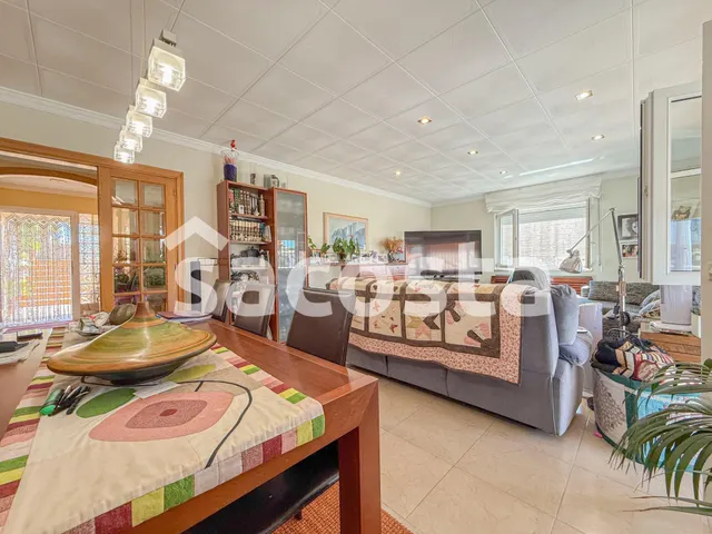 Exclusiva casa con piscina en Mas Borinot, Blanes - foto 5