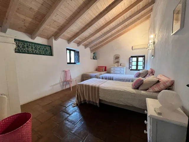Autentico Cortijo reformado y ahora un exitoso centro de retiro — 14