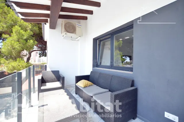 PRECIOSO CHALET REFORMADO CON PISCINA, GARAJE Y DOS TERRAZAS — 4