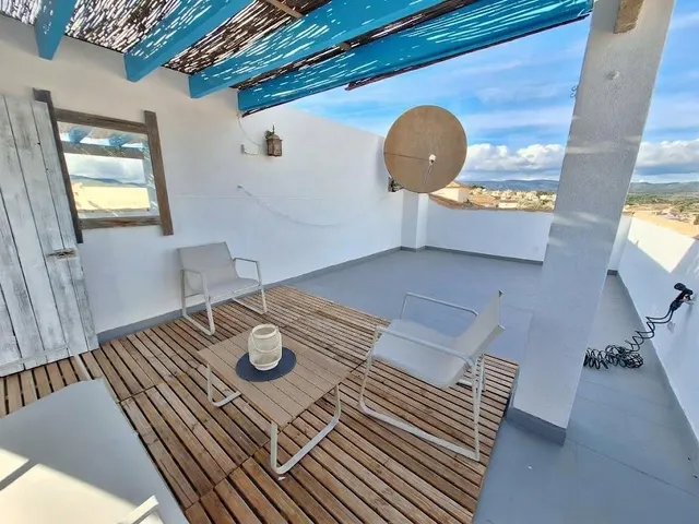 Chalet pareado con amplia parcela y grandes posibilidades de ampliación en Castalla internacional — 26