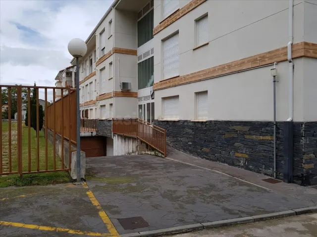 Plaza de Garaje en Maria Pérez "Hervas" — 2