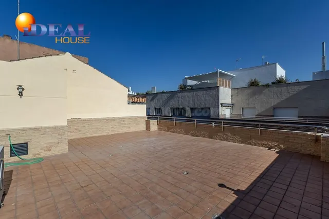 Ático dúplex junto Alhamar con 2 garajes y 2 trasteros — 3