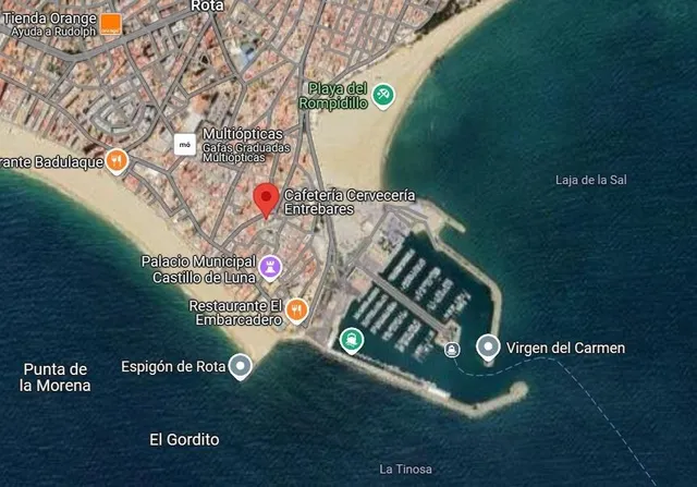 ¡Oportunidad única en el centro de Rota! — 3