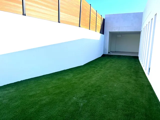 ÚLTIMA VILLA DISPONIBLE. Piscina privada junto al mar en El Chaparral — 33