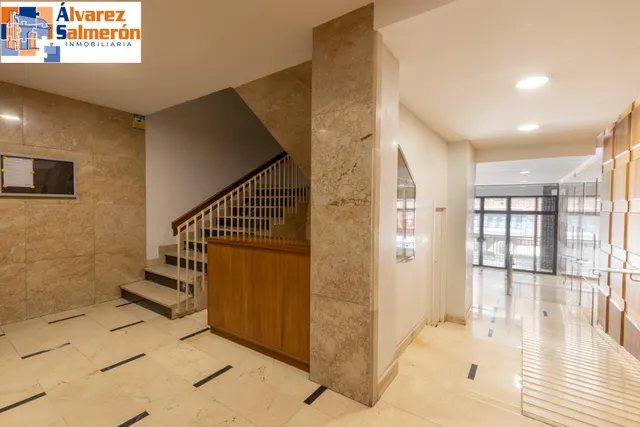 Amplia vivienda en pleno centro de Granada — 48