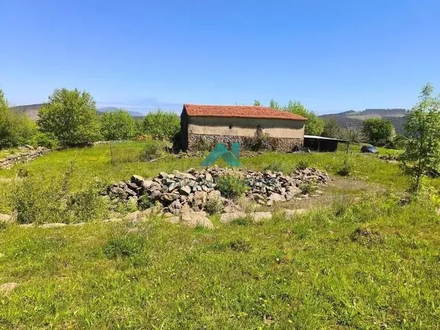 Se vende casa con terreno en Bárcena de Cicero - foto 3