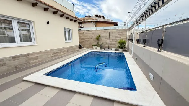 Chalet de lujo en Los Balcones, Torrevieja — 4