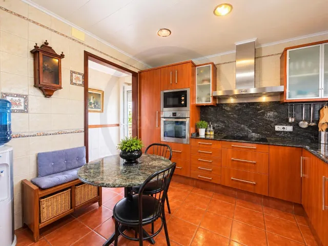 Casa independiente a cuatro vientos en Castellnou, Rubí, con - foto 3