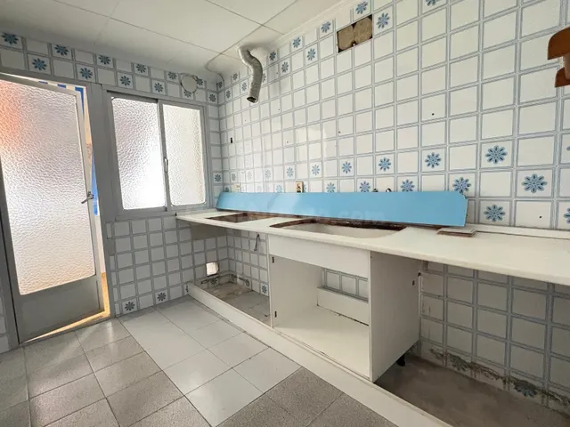 Piso 7 habitaciones 142m² en venta - Metro alberic