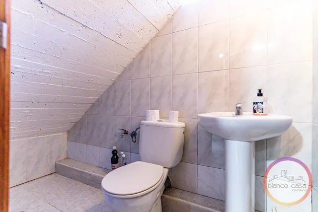 ¡local comercial por 450 €/mes  en a Laracha (A Coruña) — 26