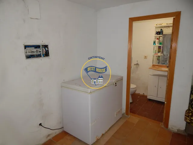 CASITA DE CAMPO EN ONTINYENT. — 25