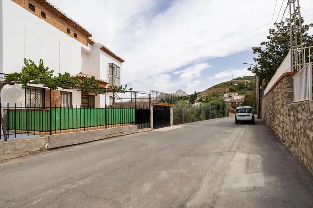 GRAN FINCA URBANA EN NIVAR! — 5