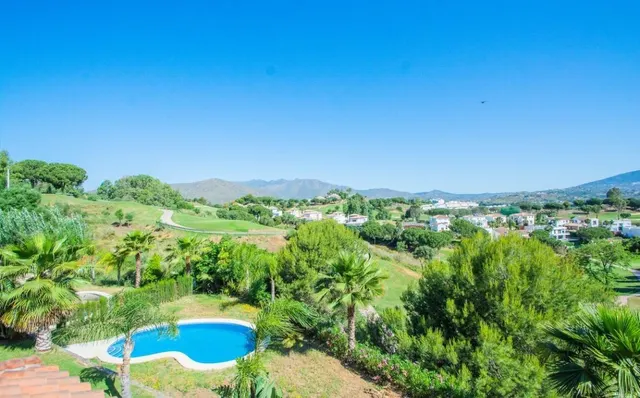 Exclusiva Villa Independiente en Primera Línea de Golf | La Cala Golf, Costa del Sol — 20