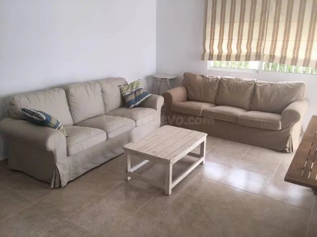 Chalet, en planta baja, con pisicina privada, a 150 m de la  - foto 3